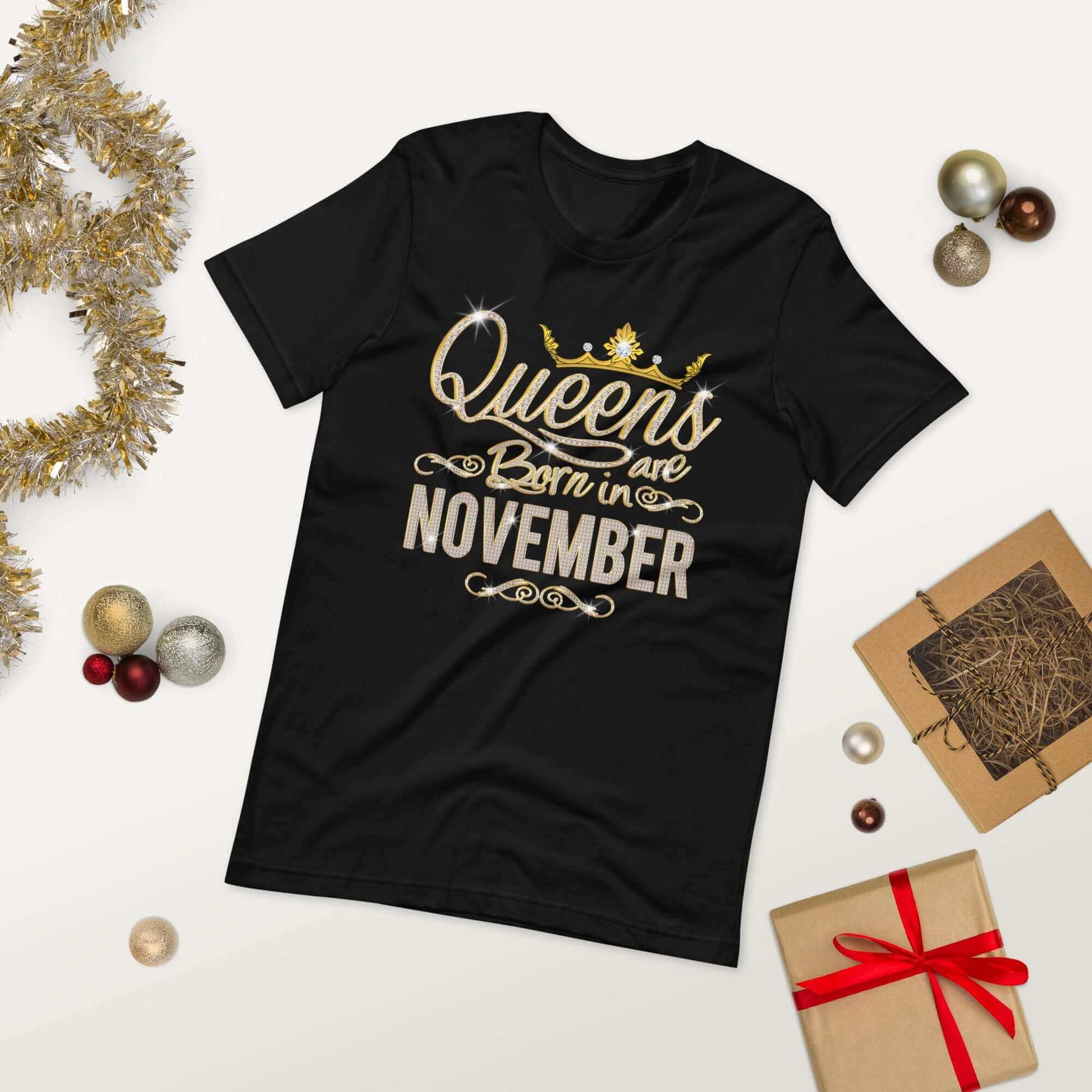 Queens Are Born in November Birthday Gift T-shirt